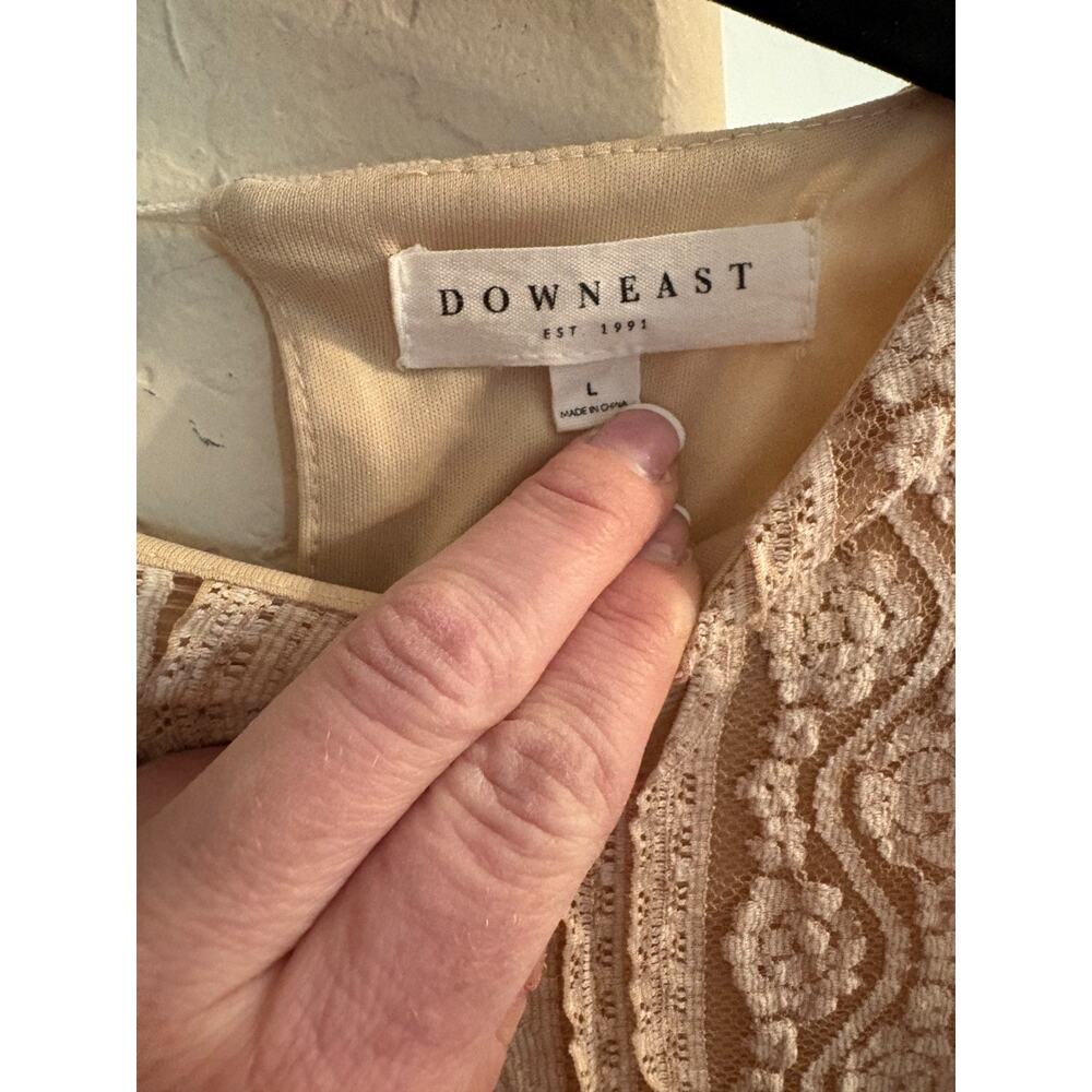 Downeast Women's Cream Lace Panel Texture Blouse Short Sleeve Size L 8-12 - Picture 3 of 4